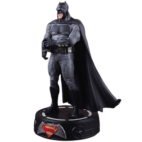 LED Batman medium Figure | Justice Lengue PVC Figure | 21 cm
