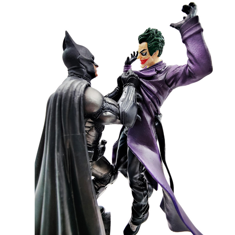 Batman vs Joker Action Figurine